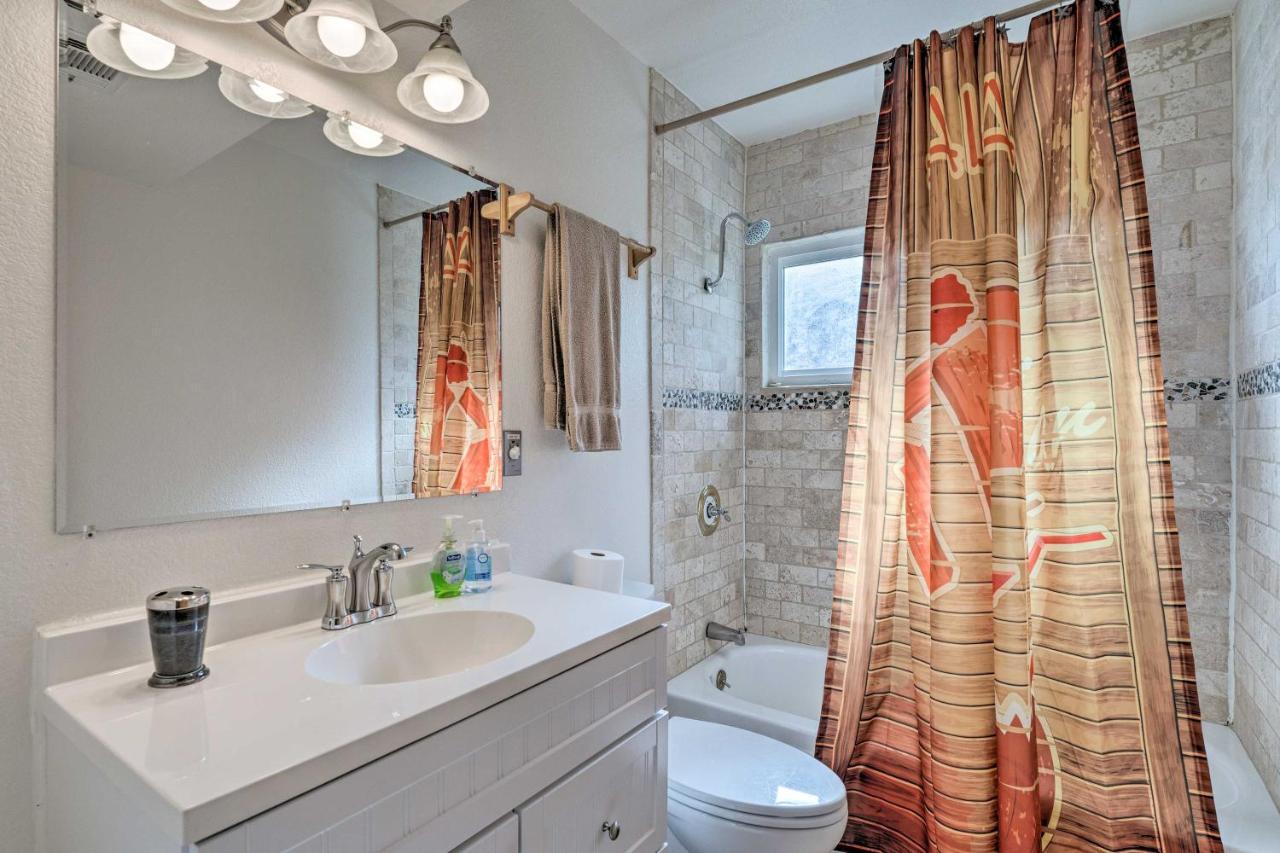 Vegas Oasis Home With Pool And Spa 7 Miles To Strip 拉斯维加斯 外观 照片